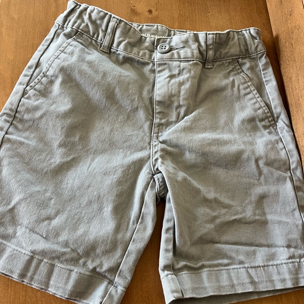 Old Navy Light Gray Flat Front Boy’s Shorts